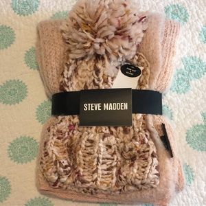 NWT Pom Hat & Scarf